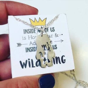 Colgante Plata Donde Viven Los Monstruos